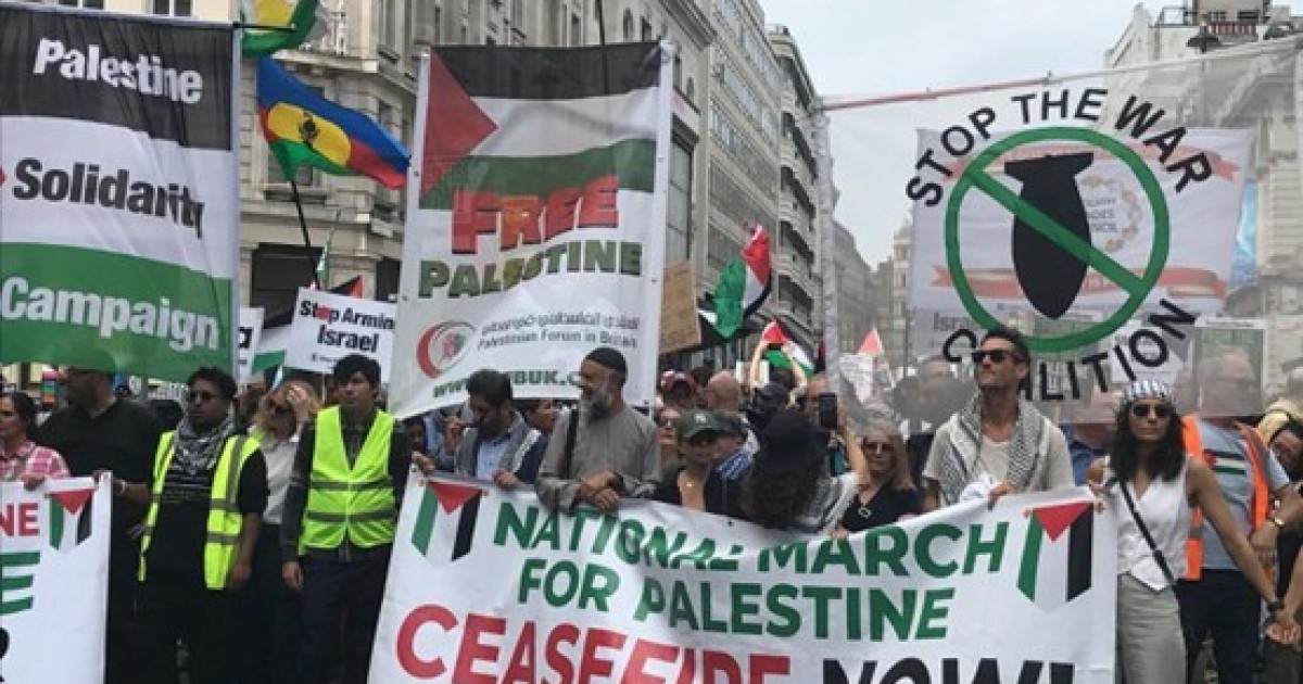 محكمة بريطانية تمهل النيابة أسبوعاً للنظر في إسقاط قضية ضد قادة في ائتلاف فلسطين