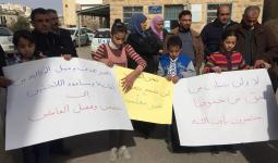 فلسطين المحتلة- من الاعتصام الذي نظمه المعلمون أمام مكتب 