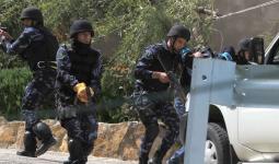 أجهزة أمن السلطة تنفذ حملة مداهمات واعتقالات بمخيم جنين