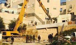 الاحتلال يهدم منزلاً في بيت حنينا ويُصادر 25 دونم شرقي القدس المحتلة