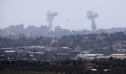 إطلاق نار ونحو (25) قذيفة من غزة باتجاه الأراضي المحتلة.. والاحتلال يُناقش الرد