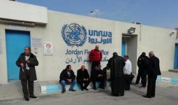 لاجئون فلسطينيون من سوريا إلى الأردن يعتصمون أمام مقر 