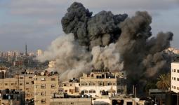 طيران الاحتلال يشن غارات في مناطق متفرقة بقطاع غزة