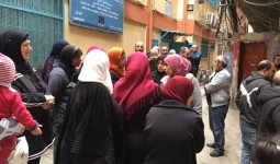 اعتصام أمام مكتب خدمات أونروا في مخيم برج البراجنة، في بيروت