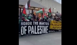 وقفة  تضامنية مع الشعب الفلسطيني خارج مقر الأمم المتحدة في ولاية نيويورك الأمريكية