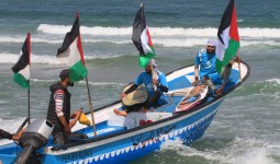 من الفعالية في بحر غزة لإحياء ذكرى النكبة75