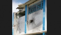 مدرسة تعرضت لأضرار في مخيم عين الحلوة