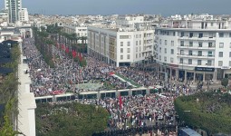عشرات الآلاف في مدينة الرباط المغربية دعمًا للشعب الفلسطيني