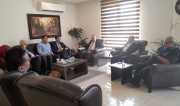 اجتماع خرفان مع مدير أونروا بالأردن