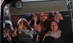 أسيرات فلسطينيات تحريرهن من سجون الاحتلال