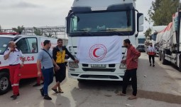 قافلة الهلال الأحمر الفلسطيني التي توجهت نحو مدينة غزة وشمال القطاع