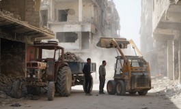 من حملة تنظيف شارع العروبة في مخيم اليرموك