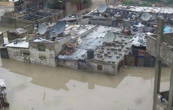 غرق منازل في قطاع غزة بسبب تجمّع مياه الأمطار والمياه العادمة