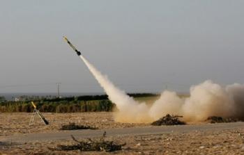 الاحتلال يزعم سقوط صاروخ من قطاع غزة في النقب المحتل