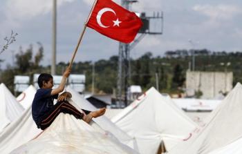 المفوضية الأوروبية: لا يمكننا إعطاء تركيا دروساً باستقبال اللاجئين