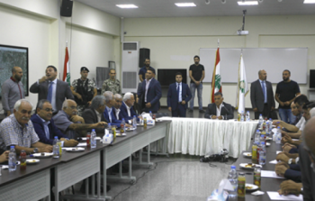خلال اجتماع اللواء عباس ابراهيم مع ممثلي الفصائل الفلسطينية