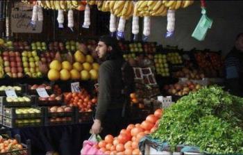 أصحاب المحلات في مخيّم اليرموك يشتكون من نصب واحتيال عناصر