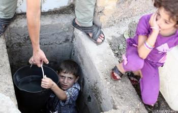 معاناة جديدة تواجه اللاجئين في دمشق جراء قطع الماء عن العاصمة