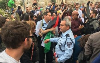 قوات الاحتلال تقمع مسيرة أحد الشعانين في القدس المحتلة