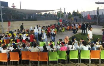 جانب من حفل الإفطار لأيتام مخيم الطالبية