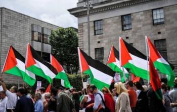 الجالية الفلسطينية في الولايات المتحدة تُنظم احتجاجات رفضاً لقرار إغلاق مقر بعثة فلسطين