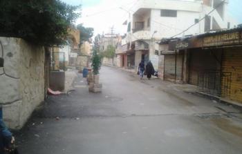 مقتل أحد عناصر حركة فتح في حادث عرضي وهدوء حذر يسود مخيم عين الحلوة