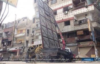 مخيم اليرموك.. داعش تحصن مواقعها من جديد وتطلب من فتح الشام تسليمها أحد قطاعاته والأخيرة ترفض