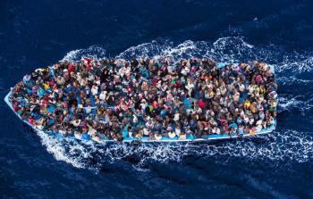 خطة لتحويل المهاجرين إلى أوروبا عبر البحر.. إلى مصر