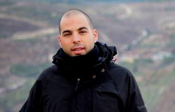 شرطة الاحتلال تعتقل الناشط محمد كبها وتحوّله للحبس المنزلي