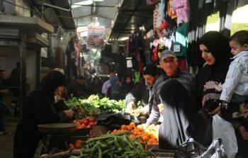 لجنة التجار في مخيّم عين الحلوة تحذّر من انهيار اقتصاد المخيّم بسبب أجواء التوتر 