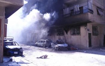 من الأرشيف إحدى الأزقة في مخيم اليرموك وتعرض احدى البيوت للحريق جراء القصف