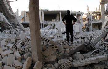 قصف واشتباكات في مناطق تقطّنها عائلات فلسطينية في سورية