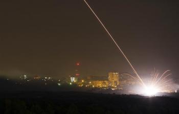 الاحتلال يُعلن عن إطلاق صاروخ من قطاع غزة