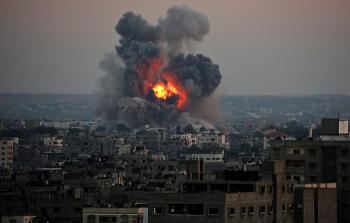إصابات جراء قصف صهيوني على قطاع غزة