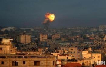 من الغارات الجويّة التي شنّها طيران الاحتلال على قطاع غزة صباح اليوم