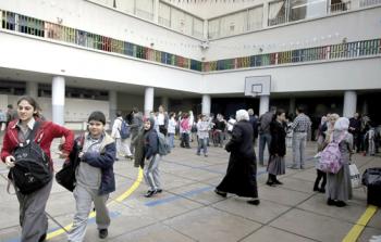 تجميدٌ لقرار فصل التلامذة الفلسطينيين من المدارس الرسمية اللبنانية ودعوات إلى الغائه بشكل كامل