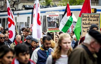 من مظاهرات المناهضة لجرائم الاحتلال الإسرائيليلافي هولندا  - انترنت 