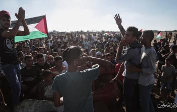 عشرات الإصابات في مسيرات العودة شرقي قطاع غزة ومسيرة كفر قدوم في الضفة المحتلة