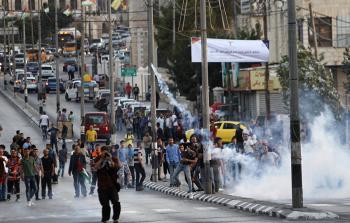 إصابات في اقتحام قوات الاحتلال مُخيّم العرّوب