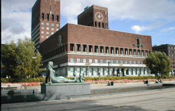 مبنى بلدية أوسلو - ويكيبيديا
