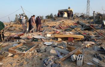 المنزل الذي دمره الاحتلال فجر اليوم في دير البلح ما أدى لاستشهاد (8) أفراد من العائلة