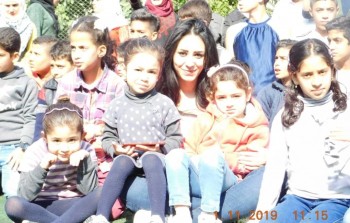 أطفال من مخيم اليرموك مع كاتبة المدونة