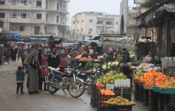 سوق في ريف إدلب خلال رمضان وكالات