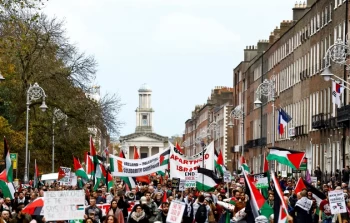 متظاهرون في دبلن 18-11-2023