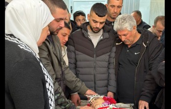 من وداع جثمان الشهيد الفتى محمد مراد الديك 16 عاما في مجمع فلسطين الطبي برام الله