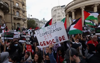 مظاهرة سابقة في لندن تطالب بوقف الحرب على غزة والحرية لفلسطين