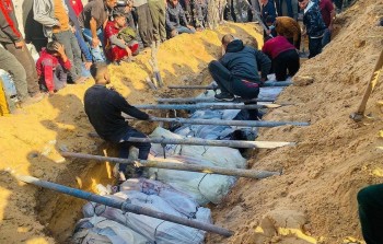 مقبرة جماعية في بيت لاهيا شمالي قطاع غزة