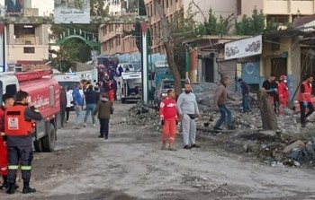 قصف 