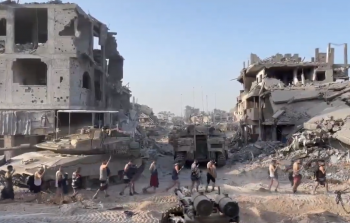 إخلاء المرضى والأطباء عراة تحت البرد من مستشفى كمال عدوان شمالي قطاع غزة