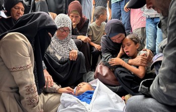 وداع شهداء في خان يونس جنوبي قطاع غزة